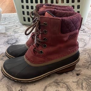 Sorel Burgundy Leather Winter Boots